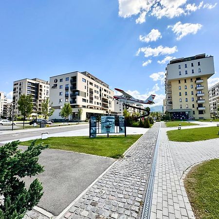 Kasper Coresi Mall - Rise Private Apartments & Suites บราชอฟ ภายนอก รูปภาพ