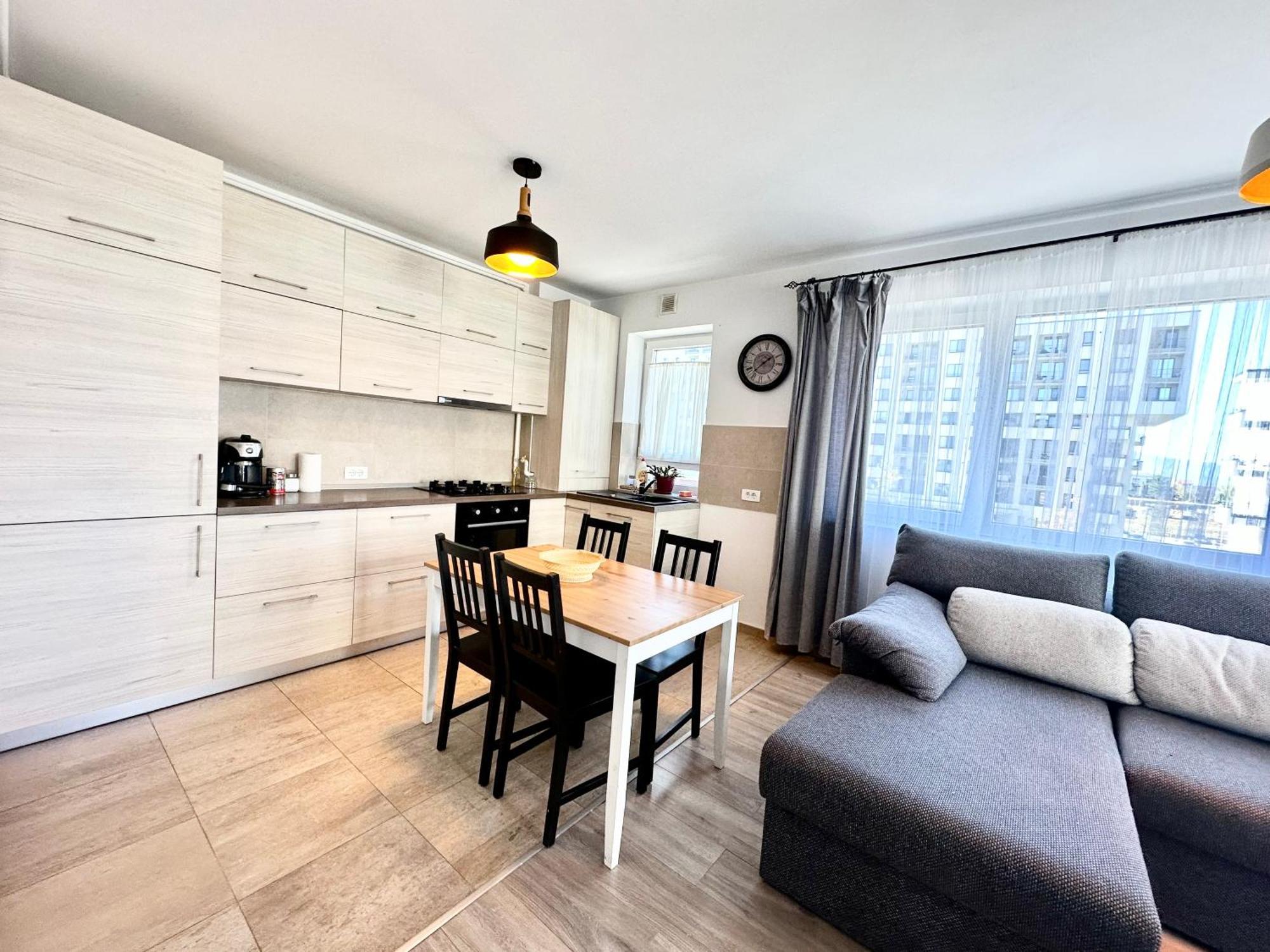 Kasper Coresi Mall - Rise Private Apartments & Suites บราชอฟ ภายนอก รูปภาพ