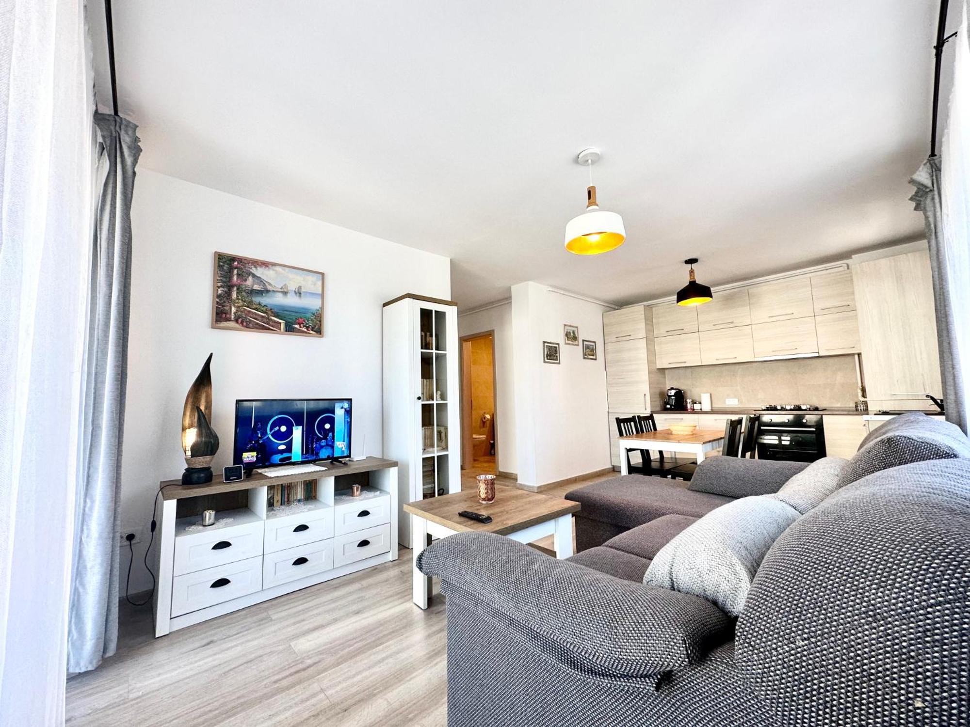 Kasper Coresi Mall - Rise Private Apartments & Suites บราชอฟ ภายนอก รูปภาพ