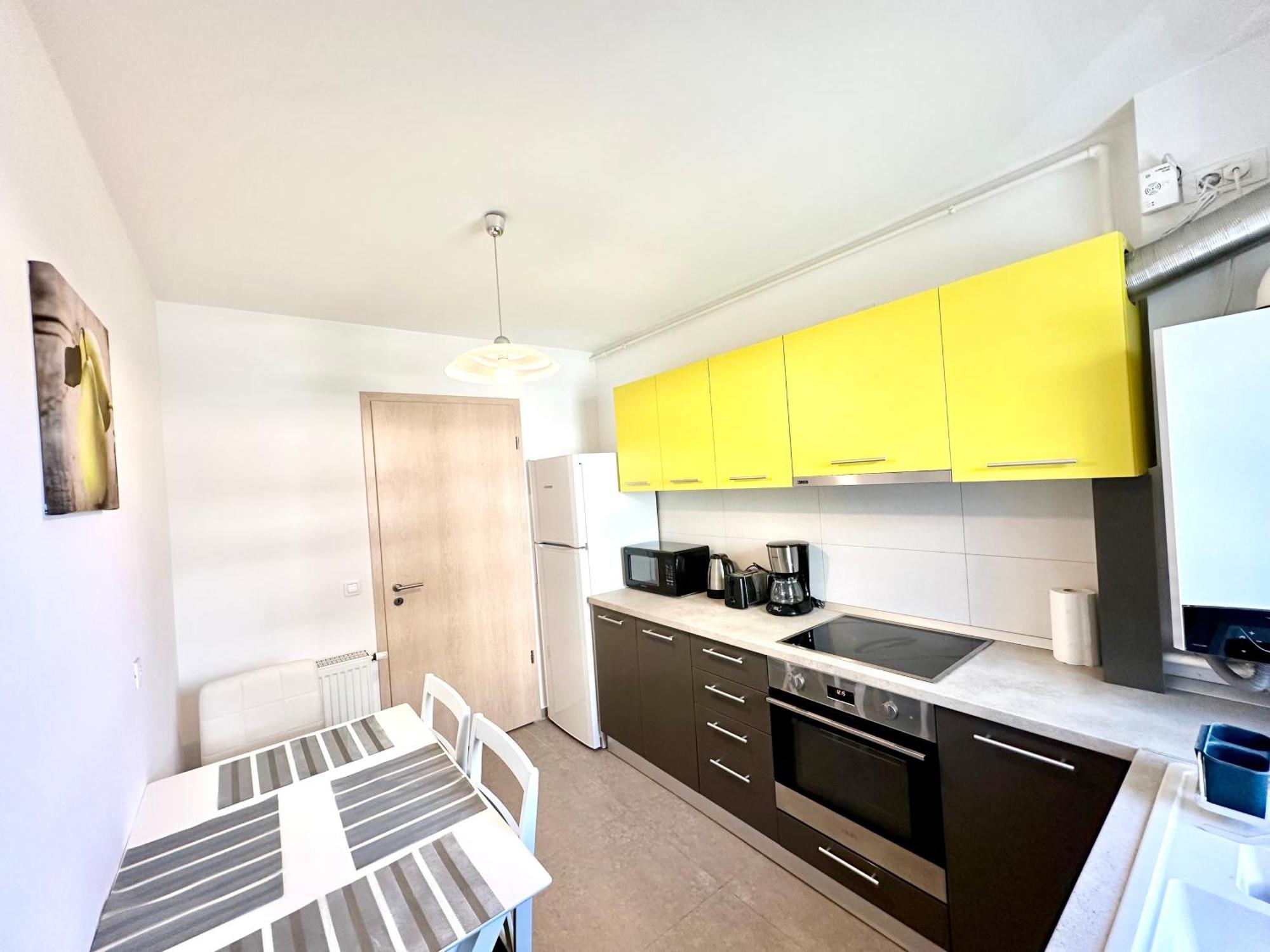 Kasper Coresi Mall - Rise Private Apartments & Suites บราชอฟ ภายนอก รูปภาพ