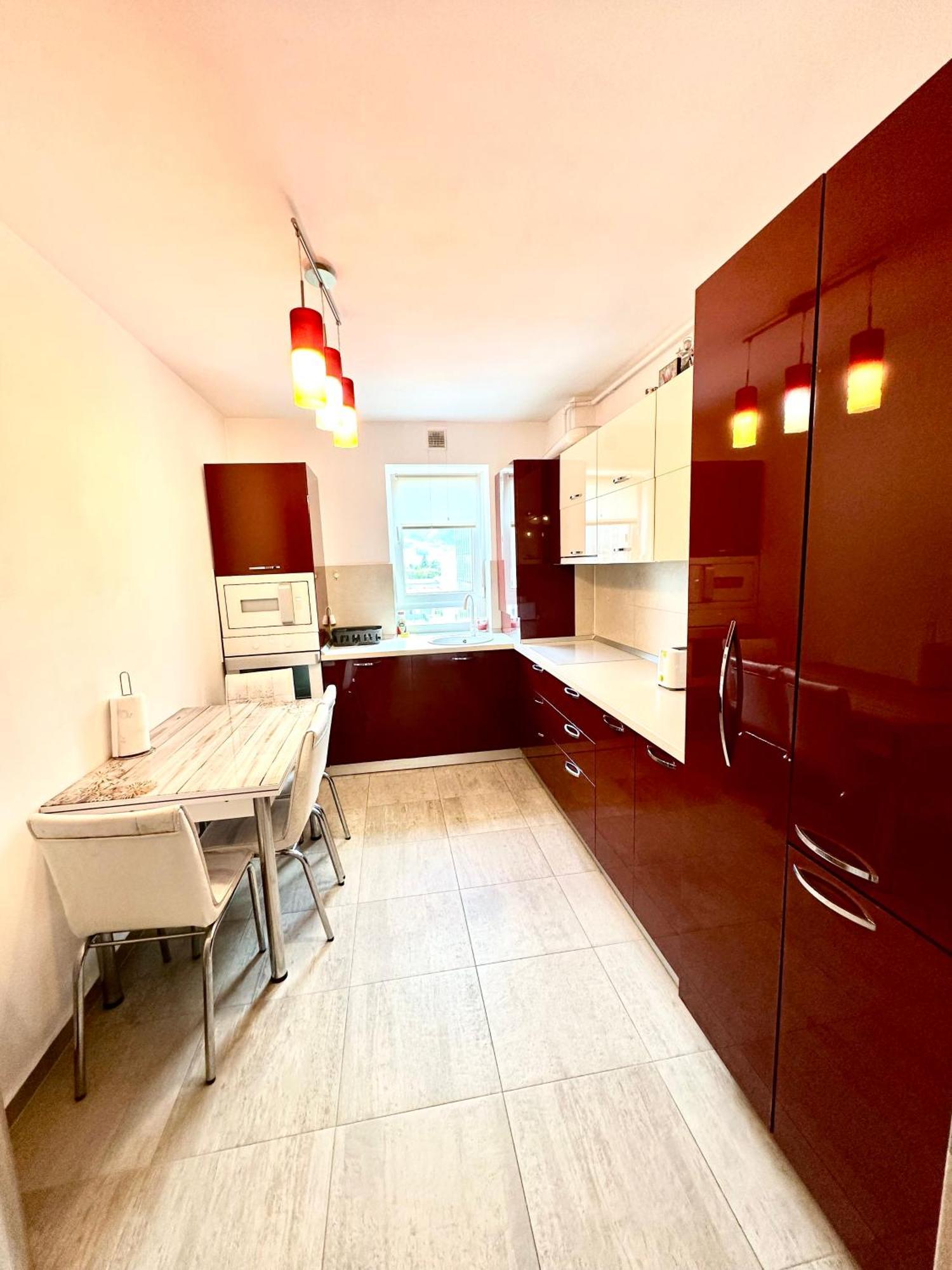 Kasper Coresi Mall - Rise Private Apartments & Suites บราชอฟ ภายนอก รูปภาพ