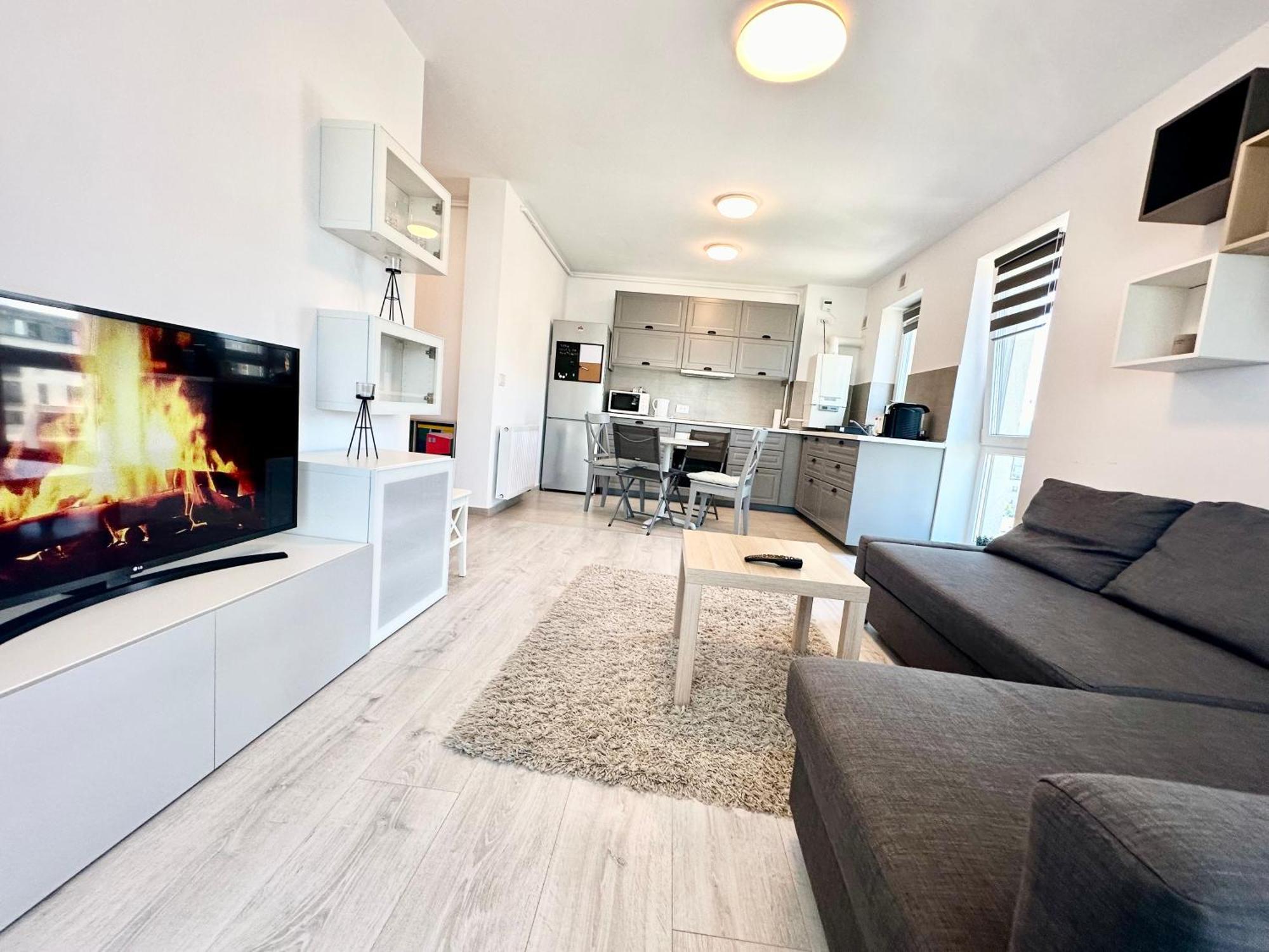 Kasper Coresi Mall - Rise Private Apartments & Suites บราชอฟ ภายนอก รูปภาพ
