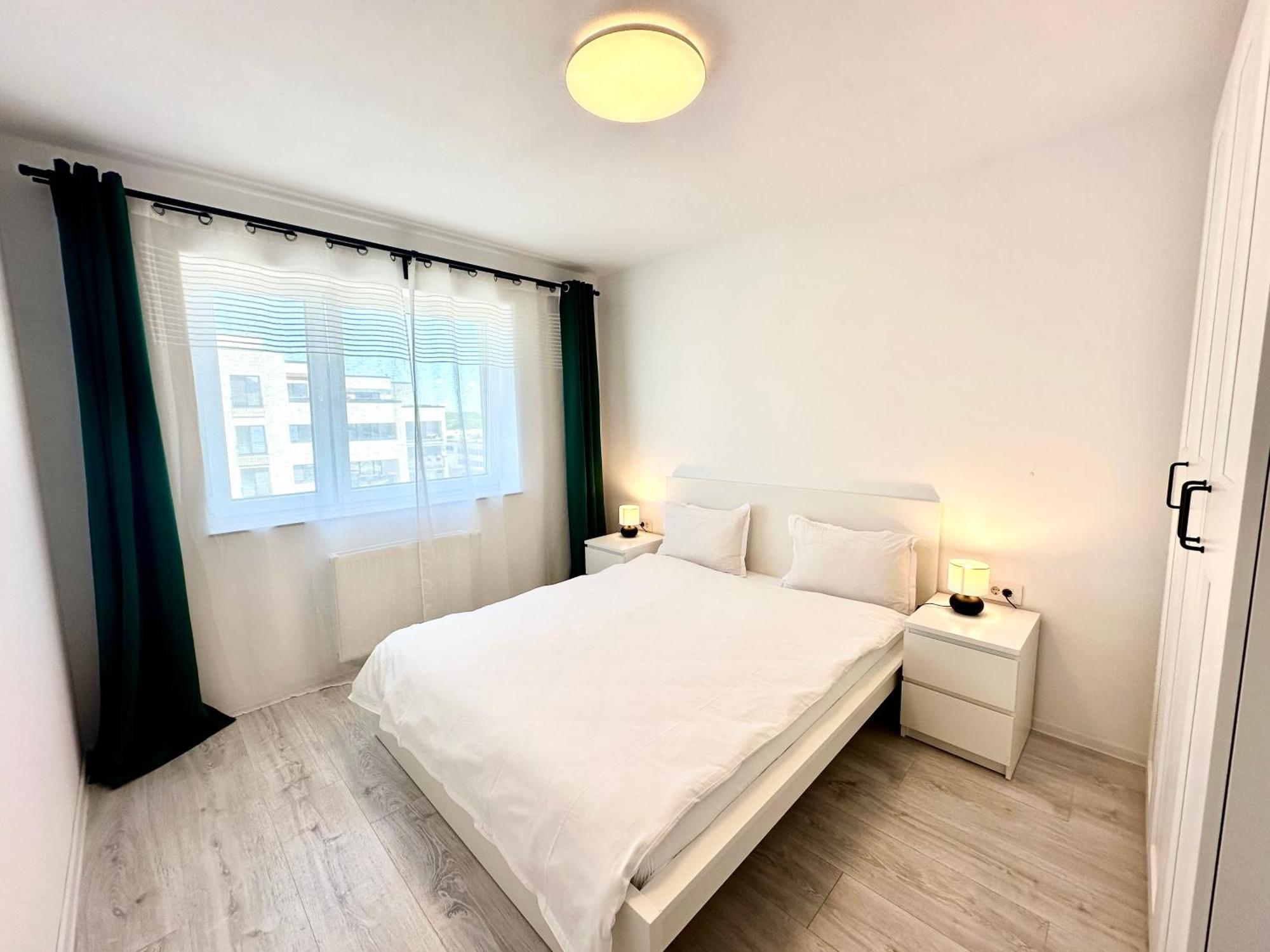 Kasper Coresi Mall - Rise Private Apartments & Suites บราชอฟ ภายนอก รูปภาพ