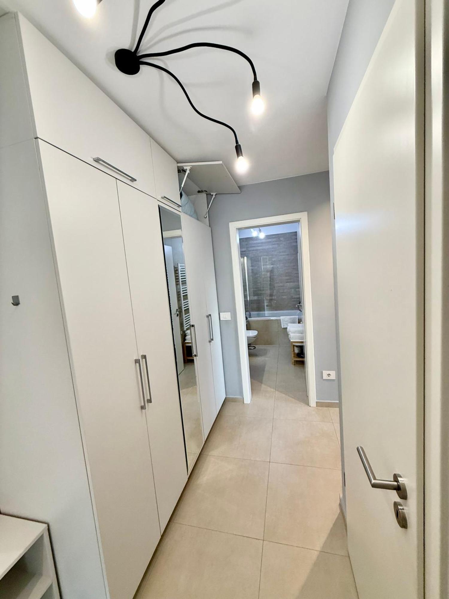 Kasper Coresi Mall - Rise Private Apartments & Suites บราชอฟ ภายนอก รูปภาพ